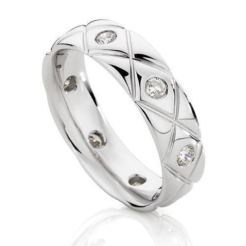 Priscilla XOXO Wedding Band